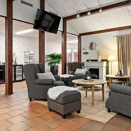 First Camp Moraparken Hotel Экстерьер фото