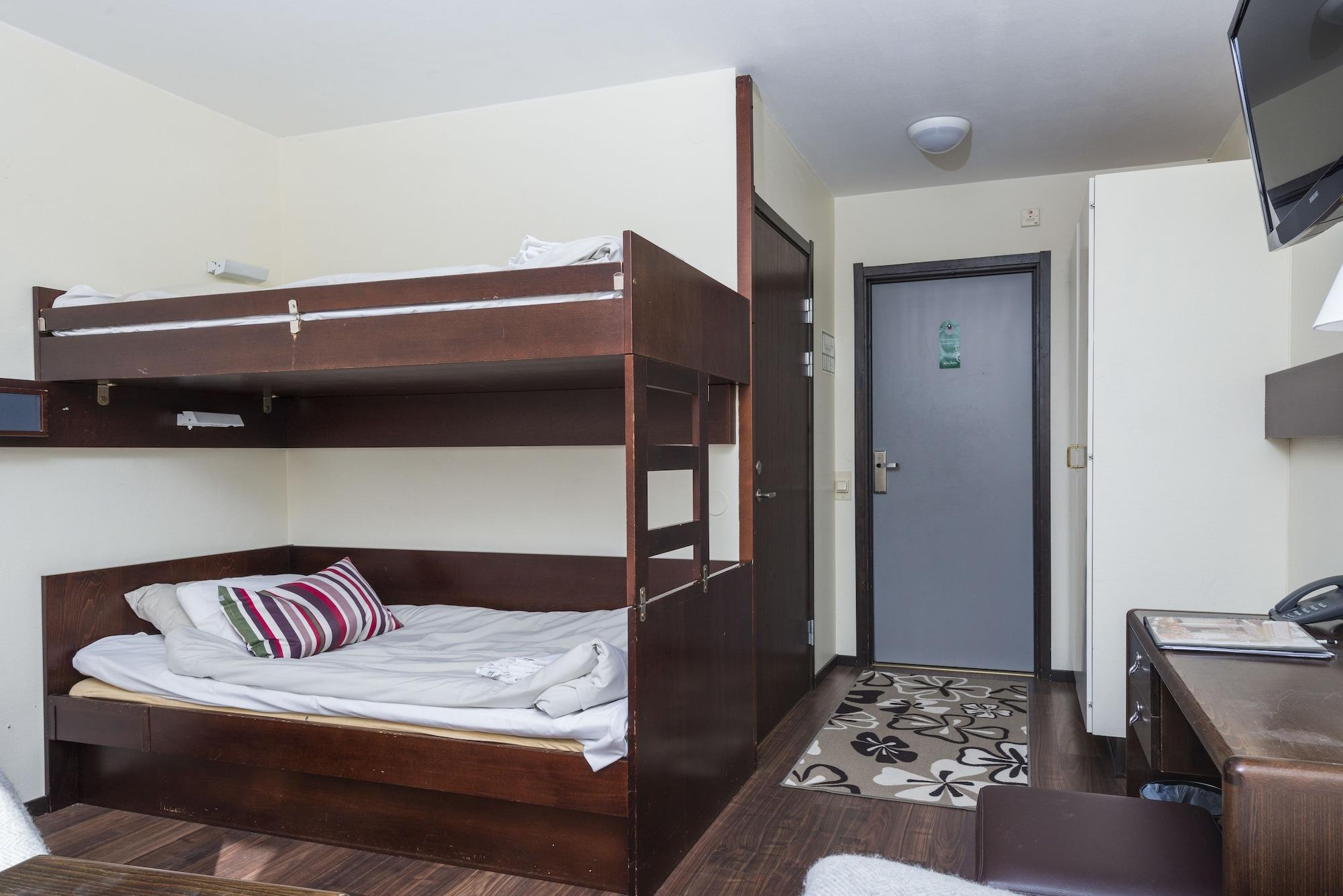 First Camp Moraparken Hotel Экстерьер фото
