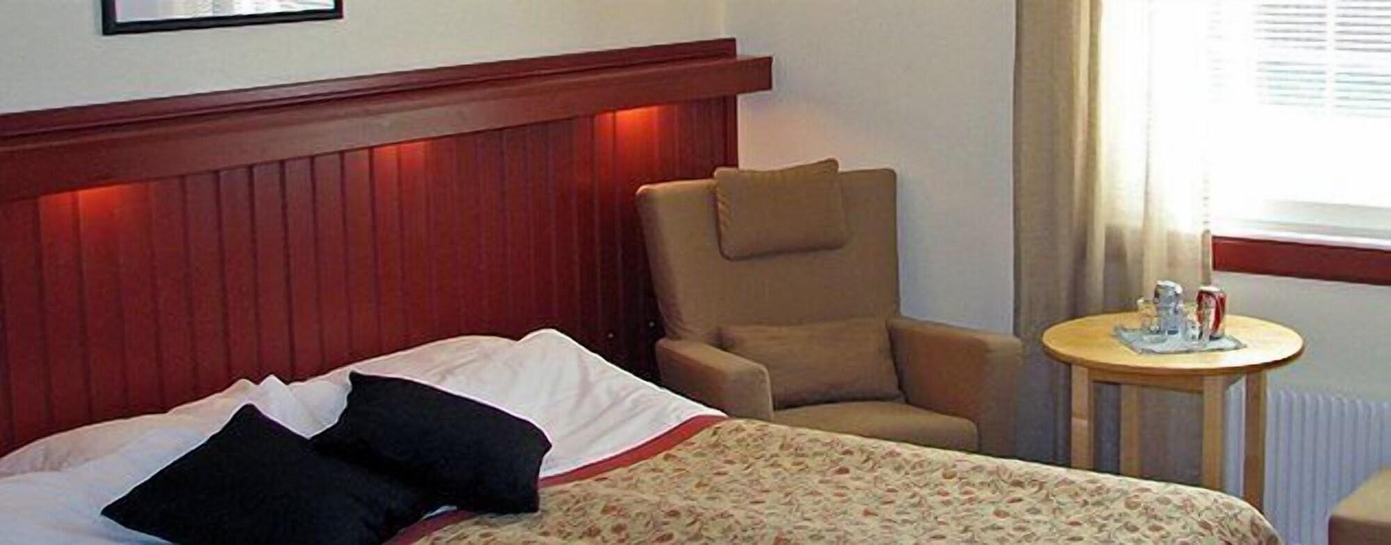 First Camp Moraparken Hotel Экстерьер фото