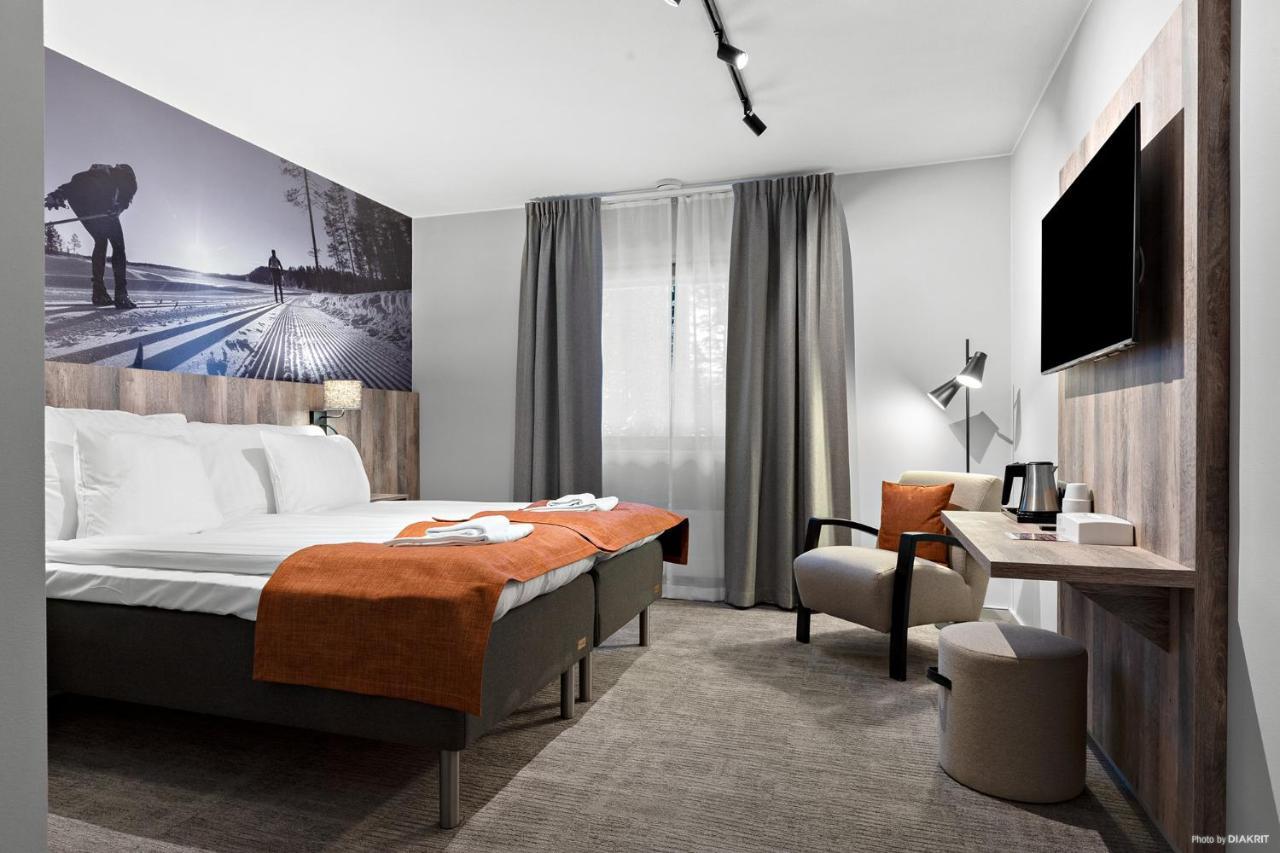 First Camp Moraparken Hotel Экстерьер фото