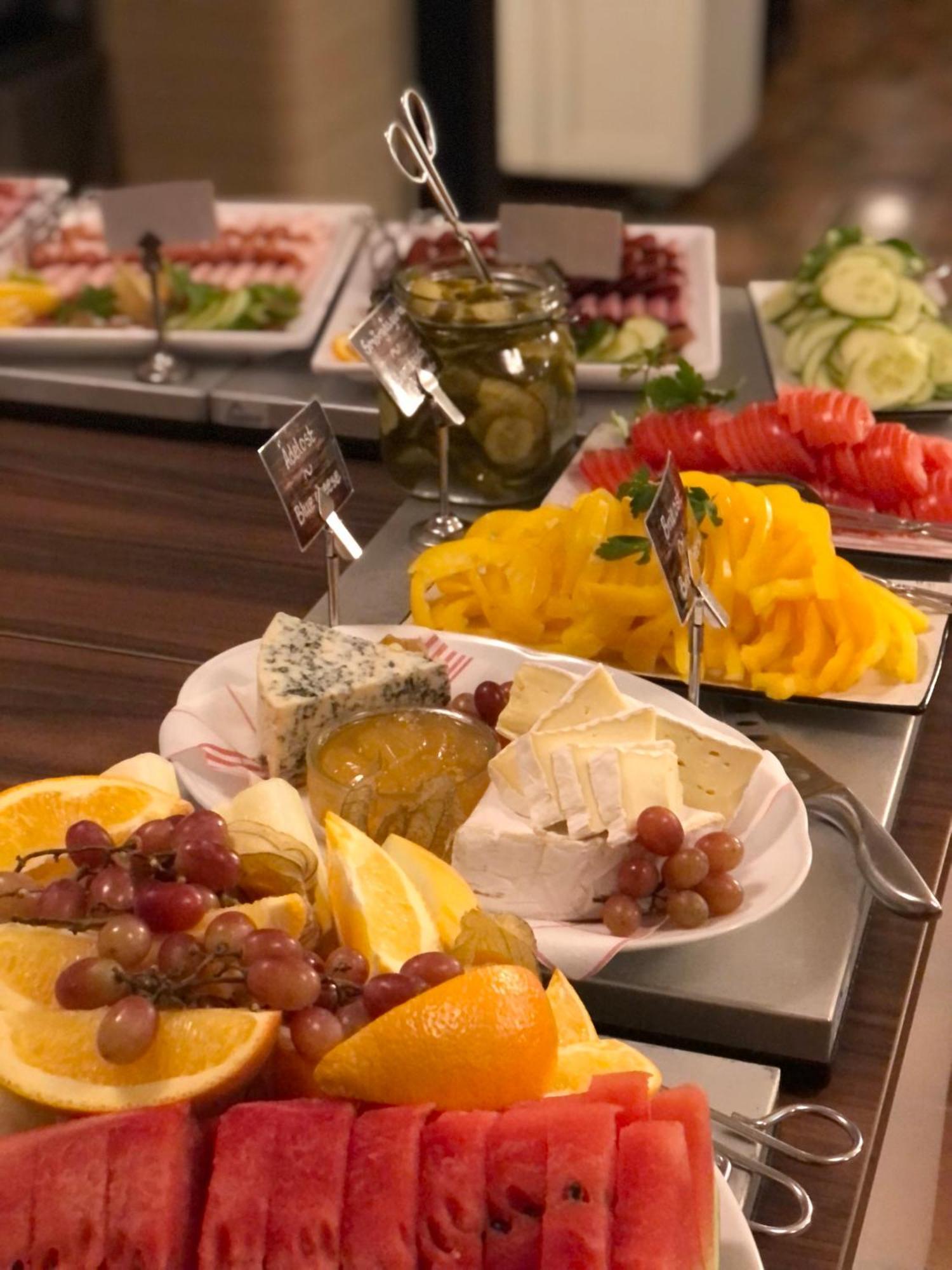 First Camp Moraparken Hotel Экстерьер фото
